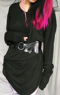 Image 1 of Tee with extra long sleeves in black 