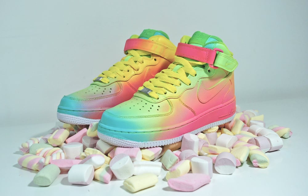 Image of NIKE AIR FORCE 1 - RAINBOW 