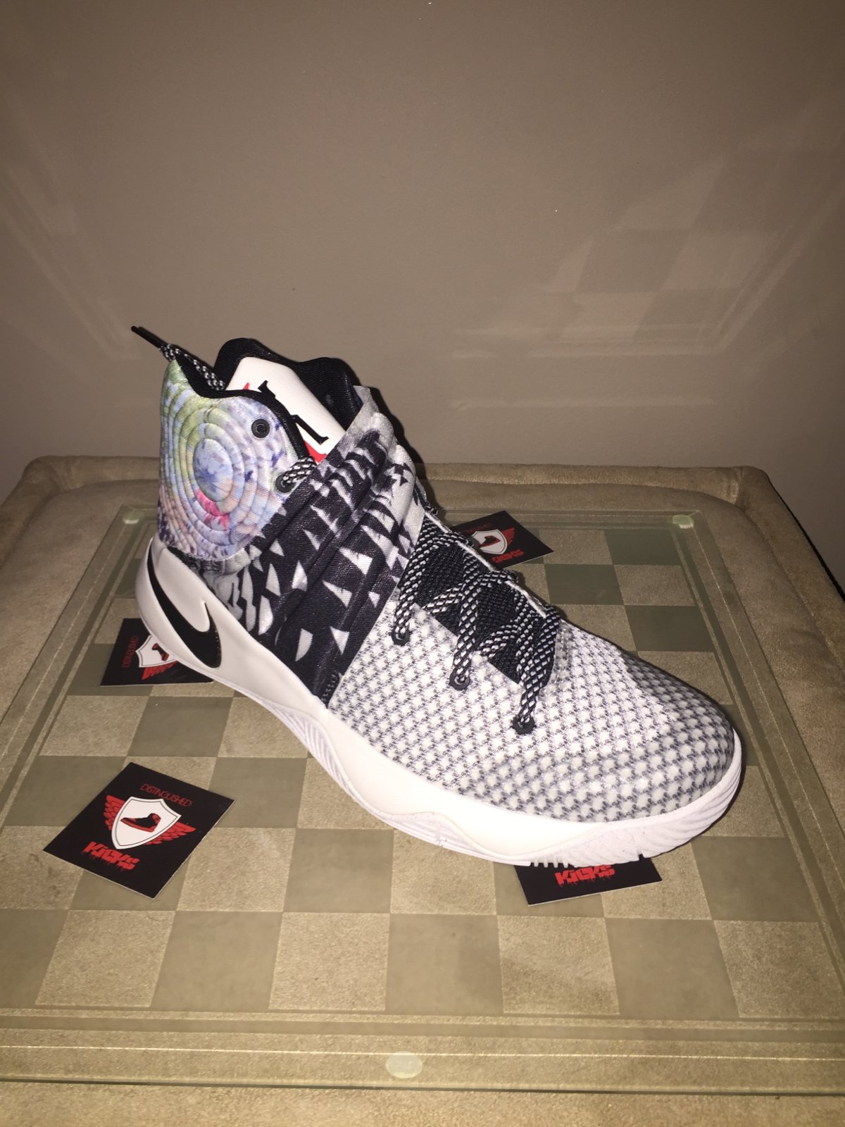 Kyrie 2 outlet effect for sale