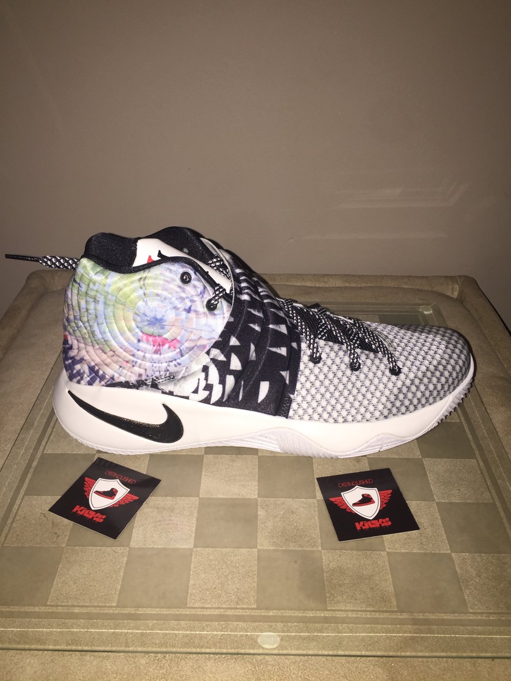 Image of Kyrie 2 "Effect"