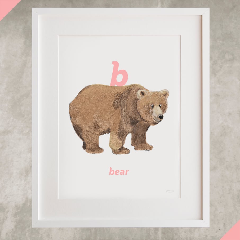 B - Bear Letter Print | Eïghtbear