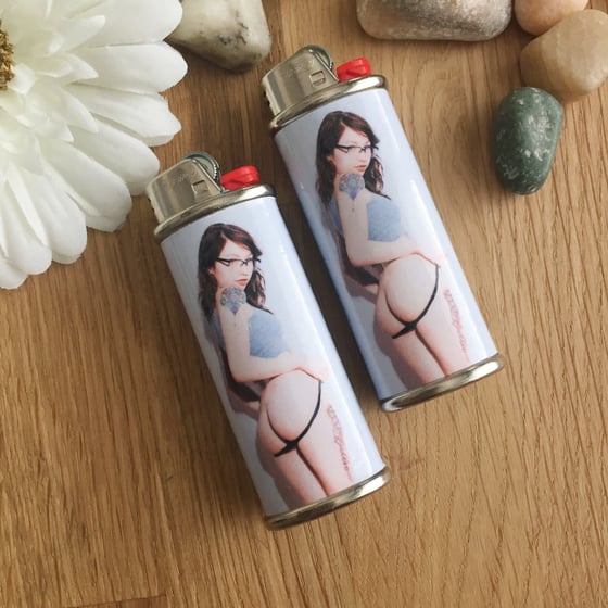 Image of Bae Suicide Metal Lighter Case