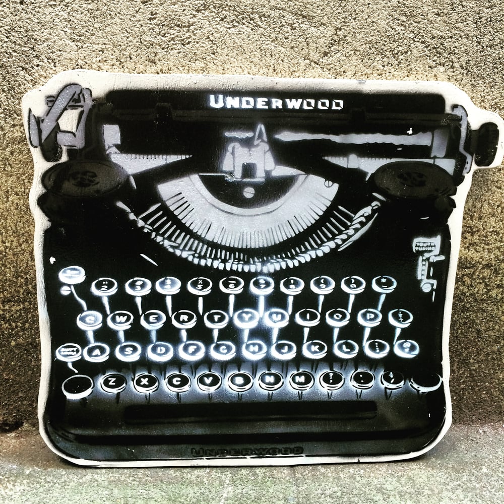 Image of Underwood Typewriter Woodcut