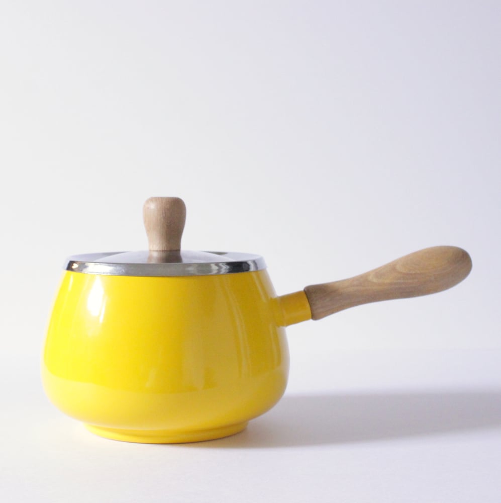 Image of vintage yellow enamel & oak pot 
