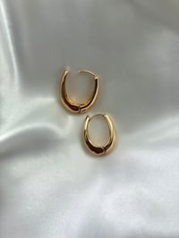 Image 5 of Rounded hoops