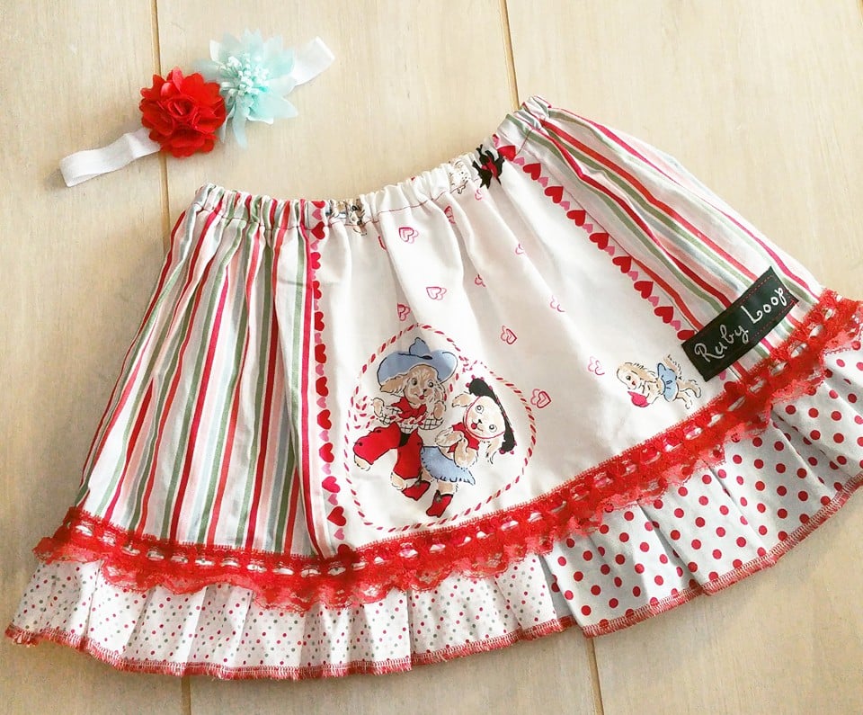 Image of Puppy Love Valentine skirt