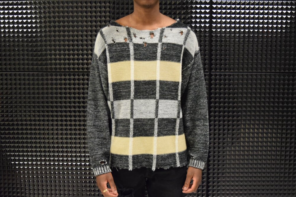 Image of Bateau Neck Distressed Sweater - Off White