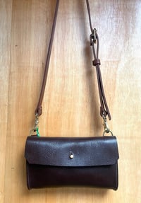 Image 3 of 1 stud satchel