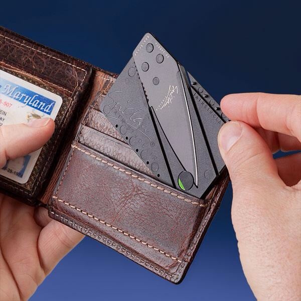 Image of SURVIVAL FOLDING CREDIT CARD KNIFE!