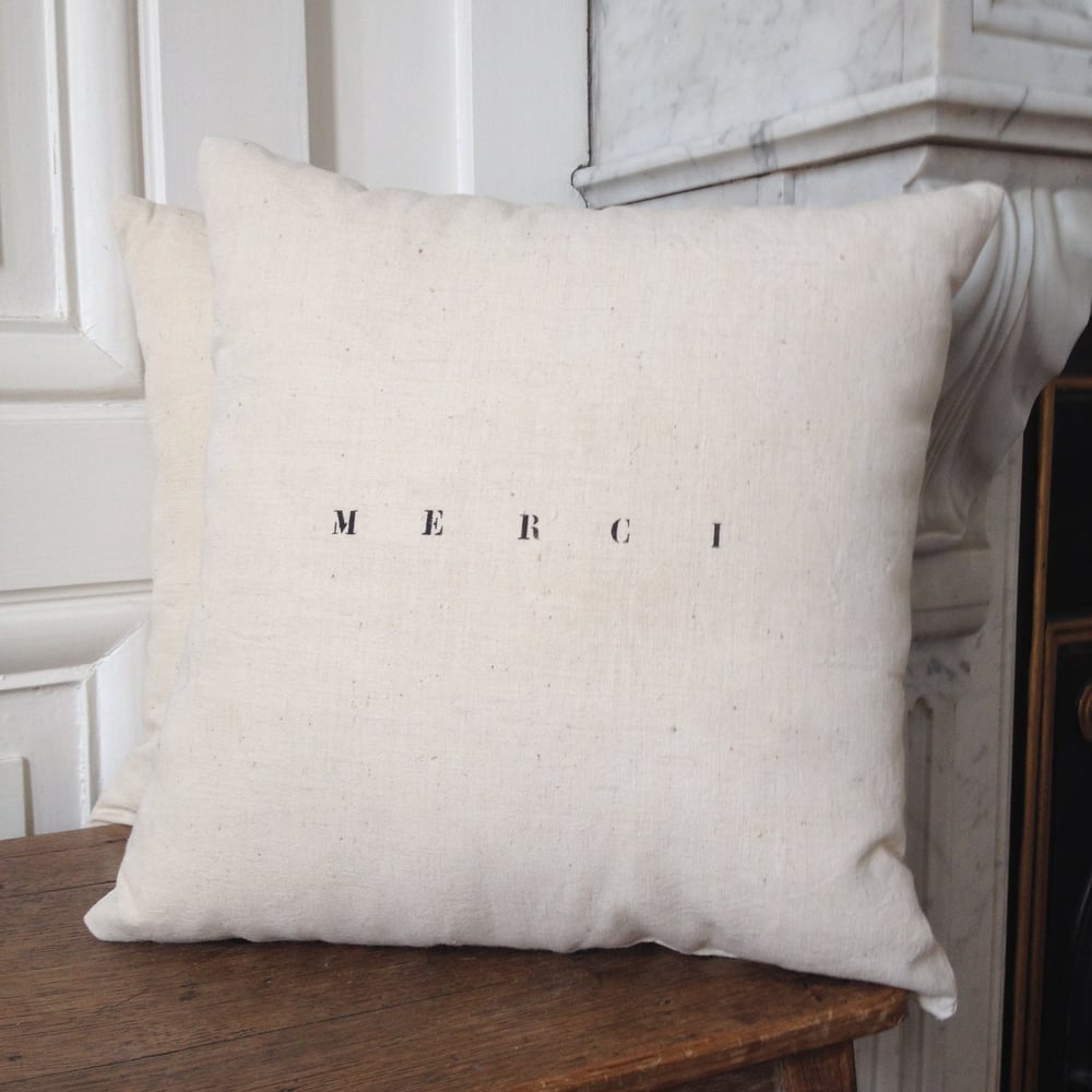 Image of coussin écru merci small
