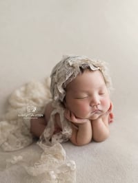 Image 1 of ARIADNA lace bonnet W