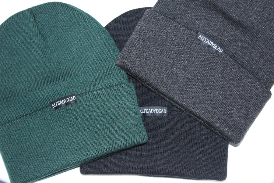 Image of Simple Stitch Beanie