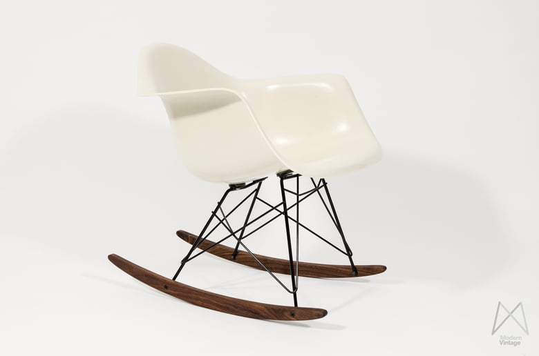 Image of Eames Herman Miller Off white Parchment rocker chair original