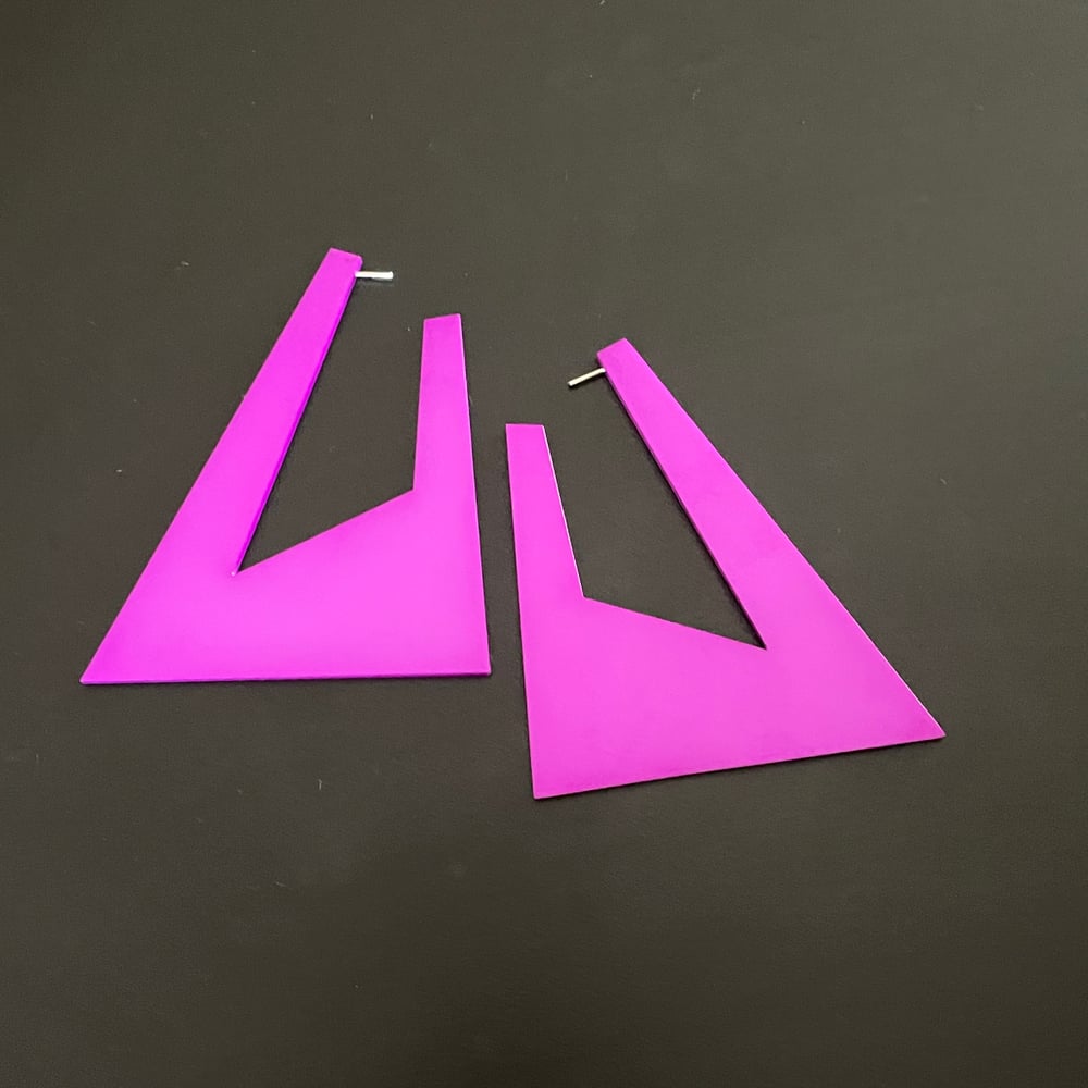 Image of Cutout Lucite Earrings 