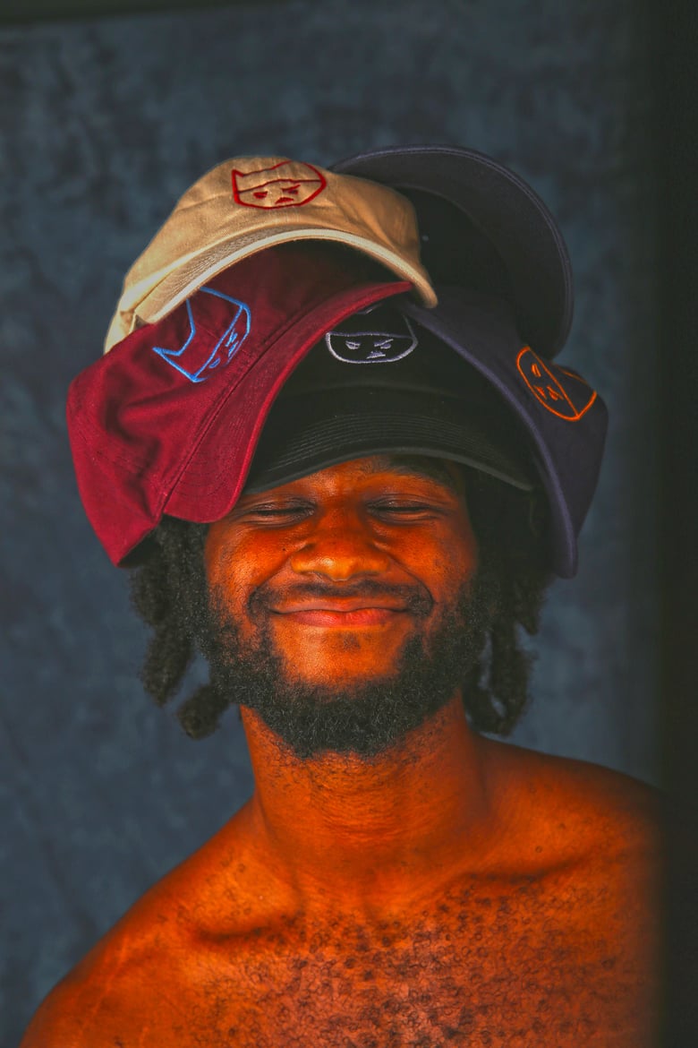 Image of DUMTOMMYHAT