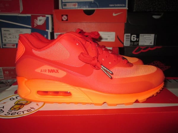 Air Max 90 Hyperfuse WMNS QS "City Pack: Milan" - areaGS - KIDS SIZE ONLY