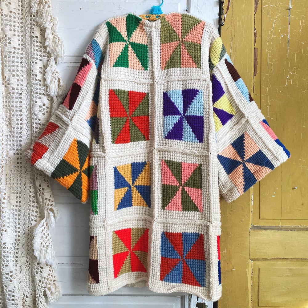 Image of Pretty Pinwheel Granny Sweater