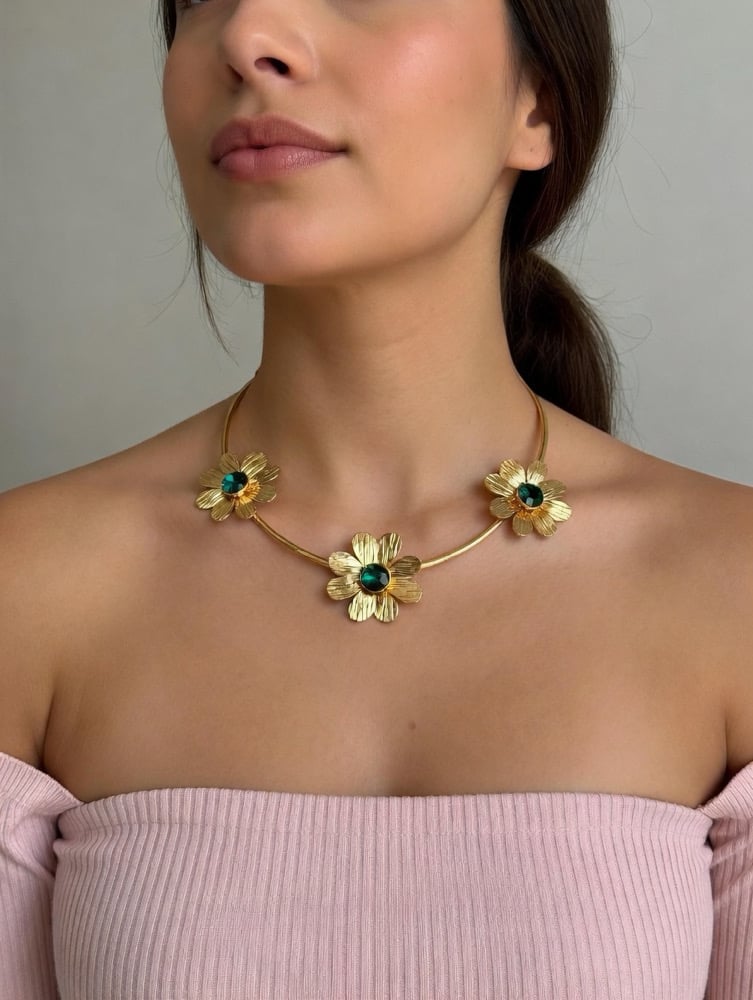 Image of Tres Flores Choker 