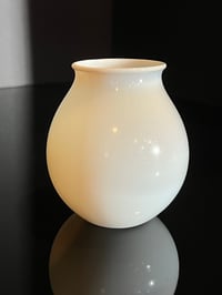 Image 5 of White Vase 4 inch tall