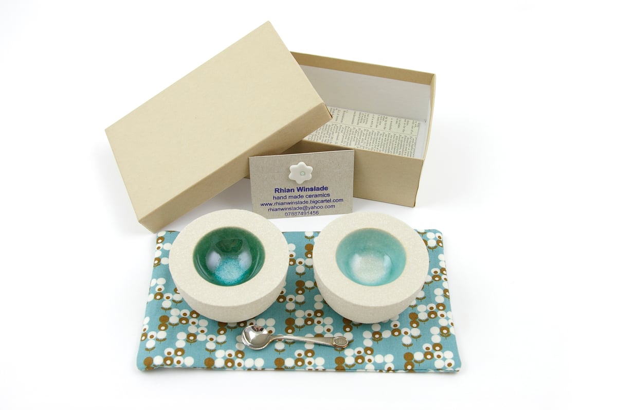 Image of Salt & Pepper Pot