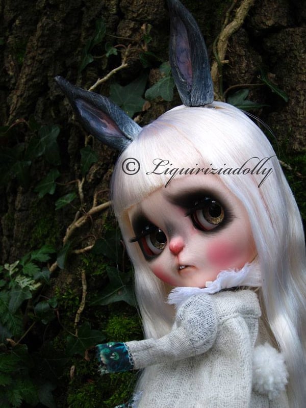 Image of OOAK Takara Custom Blythe Doll by Liquiriziadolly: Date w/ Blythe Auction