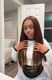 Image 5 of Brown Glueless 26inch 13x4