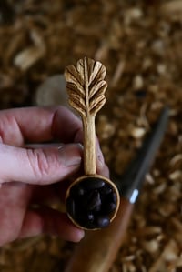 Image 5 of Oak Leaf Handle Scoop •