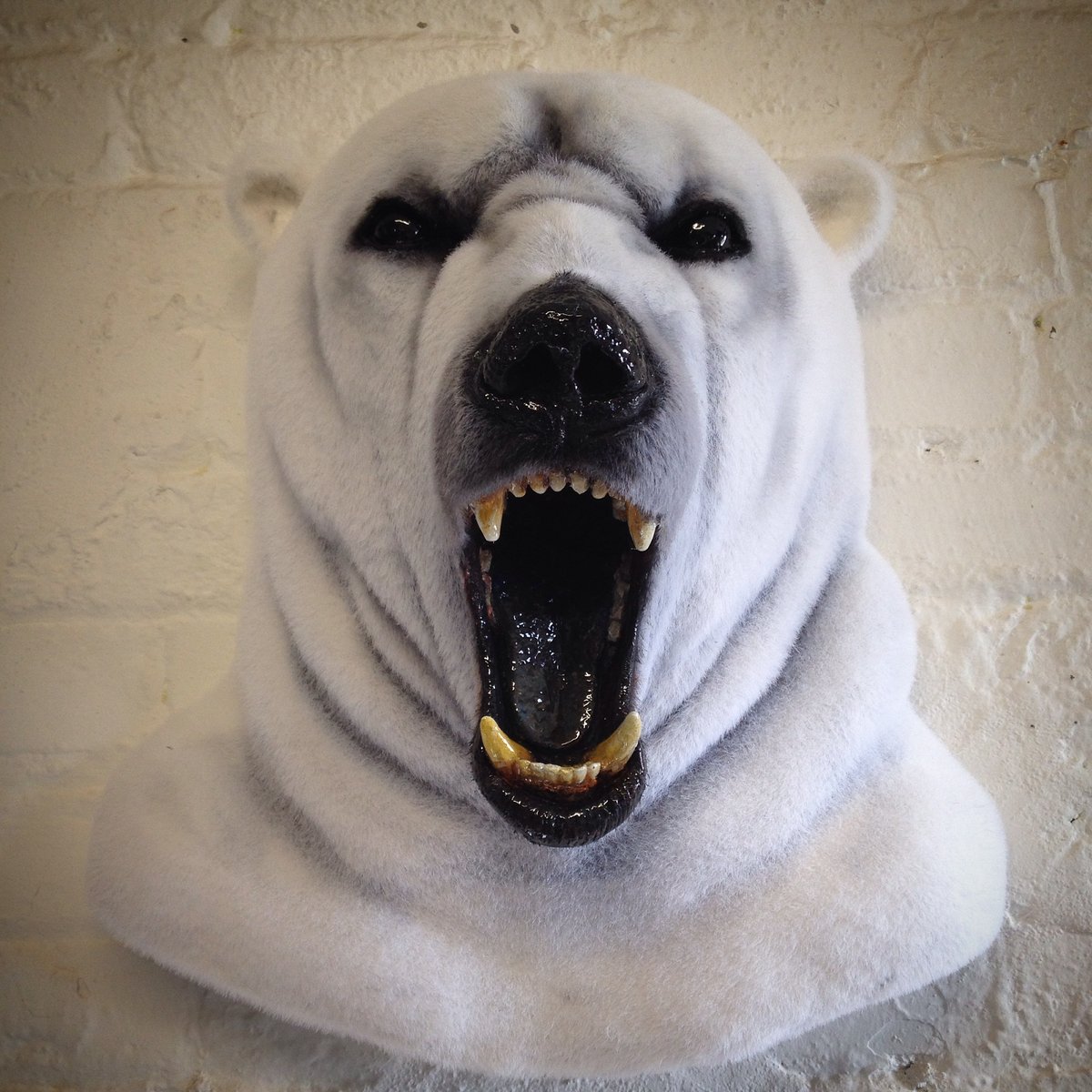 Image of Polar Bear Sculpture