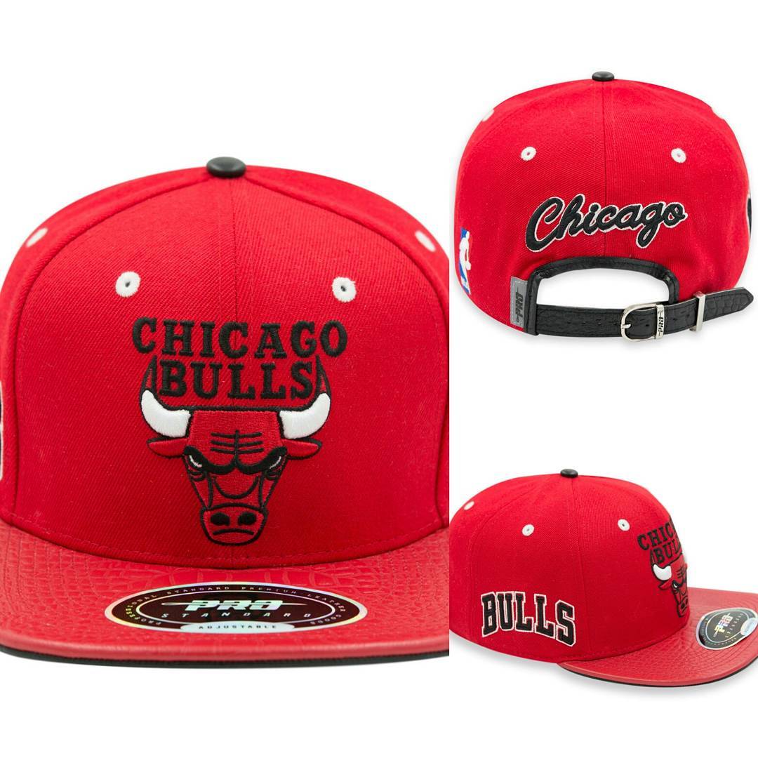 Mitchell & Ness Juice WRLD x Chicago Bulls Strapback Hat Red