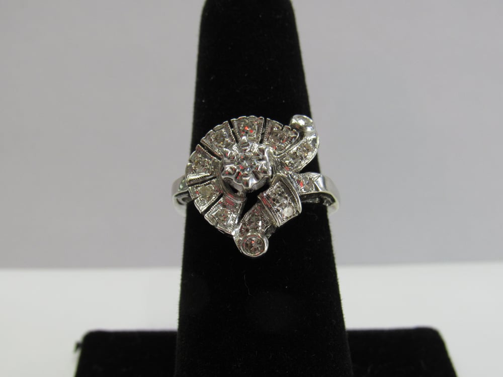 Image of Vintage Deco White gold Ring