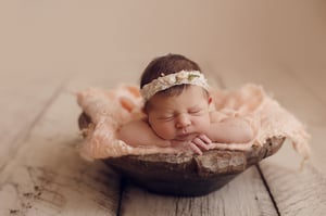 Image of Nest of Curls Blanket - LIGHT PEACH