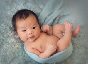 Image of Nest of Curls Blanket - BABY BLUE 