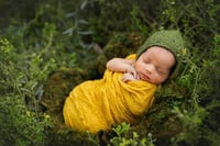 Image 3 of Nest of Curls Blanket - MOSSY GREEN 