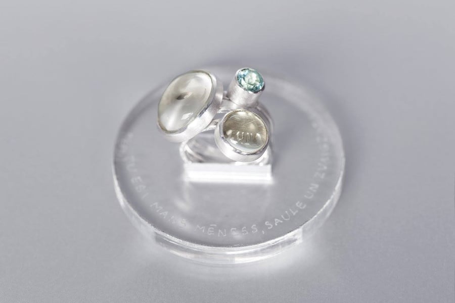 Image of "You are my moon.." silver rings with rock crystals and topaz  · TU ES MIHI LUNA..·
