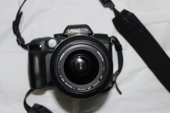 Image of Konica Minolta Maxxum 70 55mm SLR Camera with 28-100mm Lens