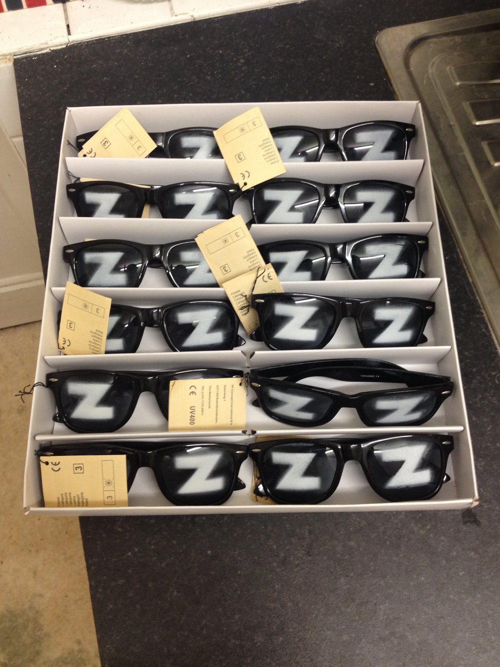 'Z-Ray Spex' printed sunglasses