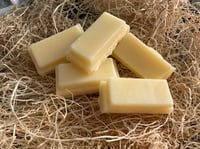 Image 2 of Pink Amber & Vanilla Pure Beeswax Melts