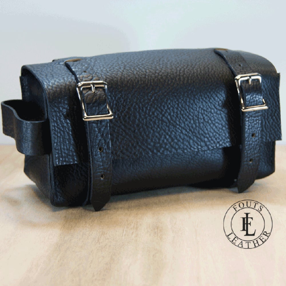 Image of Black Leather Dopp Kit - Toiletry Bag