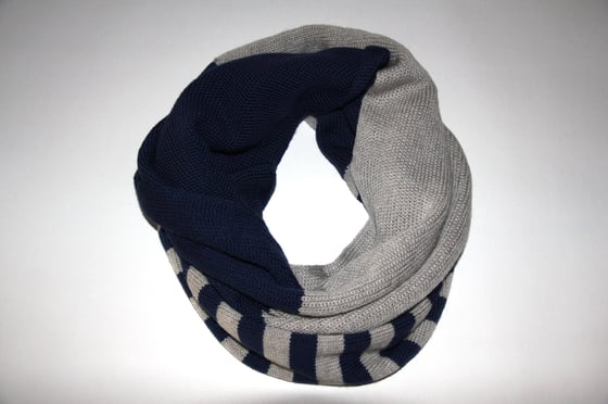 Image of Double Wrap Merino snood