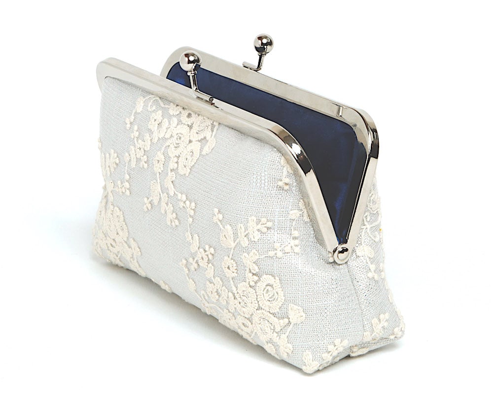 bridal clutch