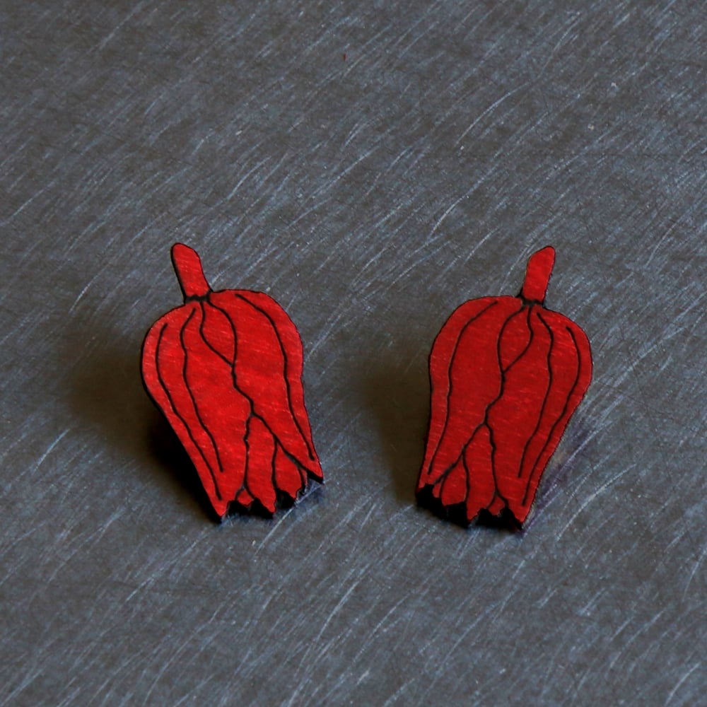 Image of lasered wooden earrings TULIPA 