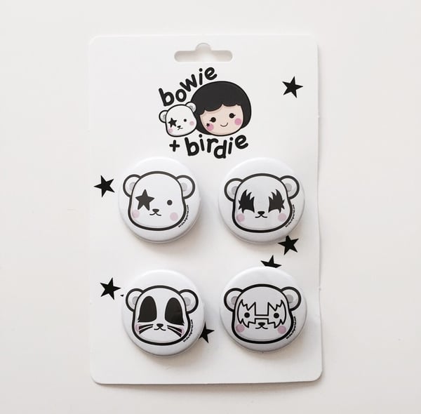 Image of Dreamer bears badge set