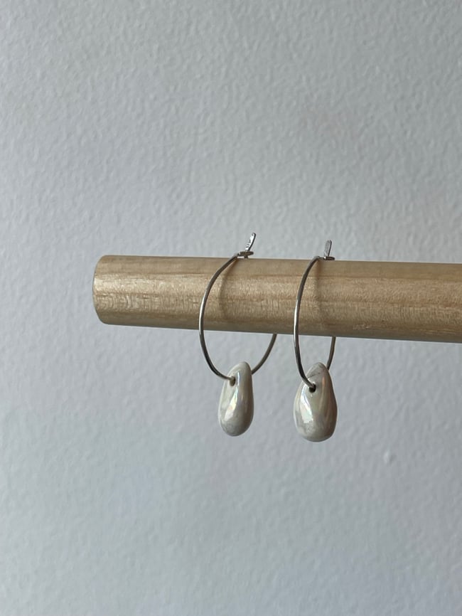 Porcelain pearl hoops