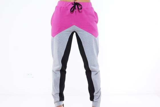 Image of RCHWRDO x Dee Thompson Womens Sweatpants (pink)