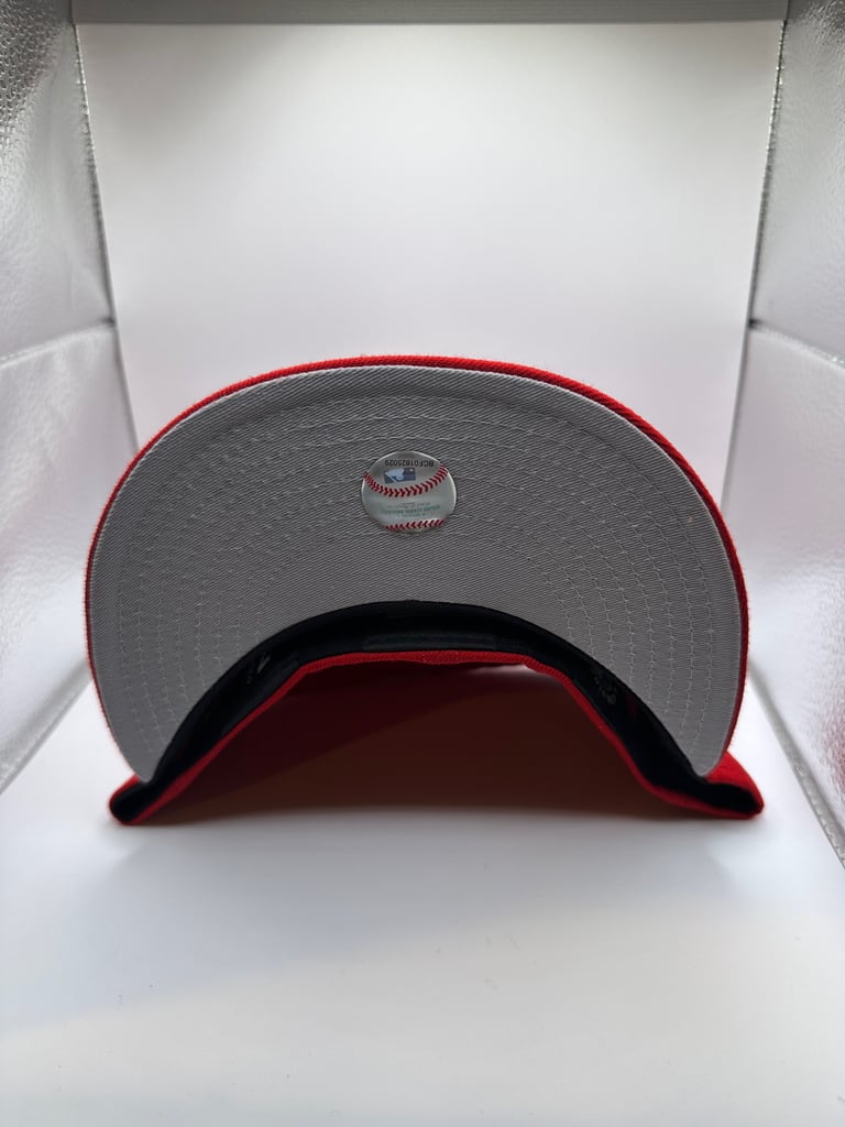 Cinicnnati Reds 7 3/8 Image 2