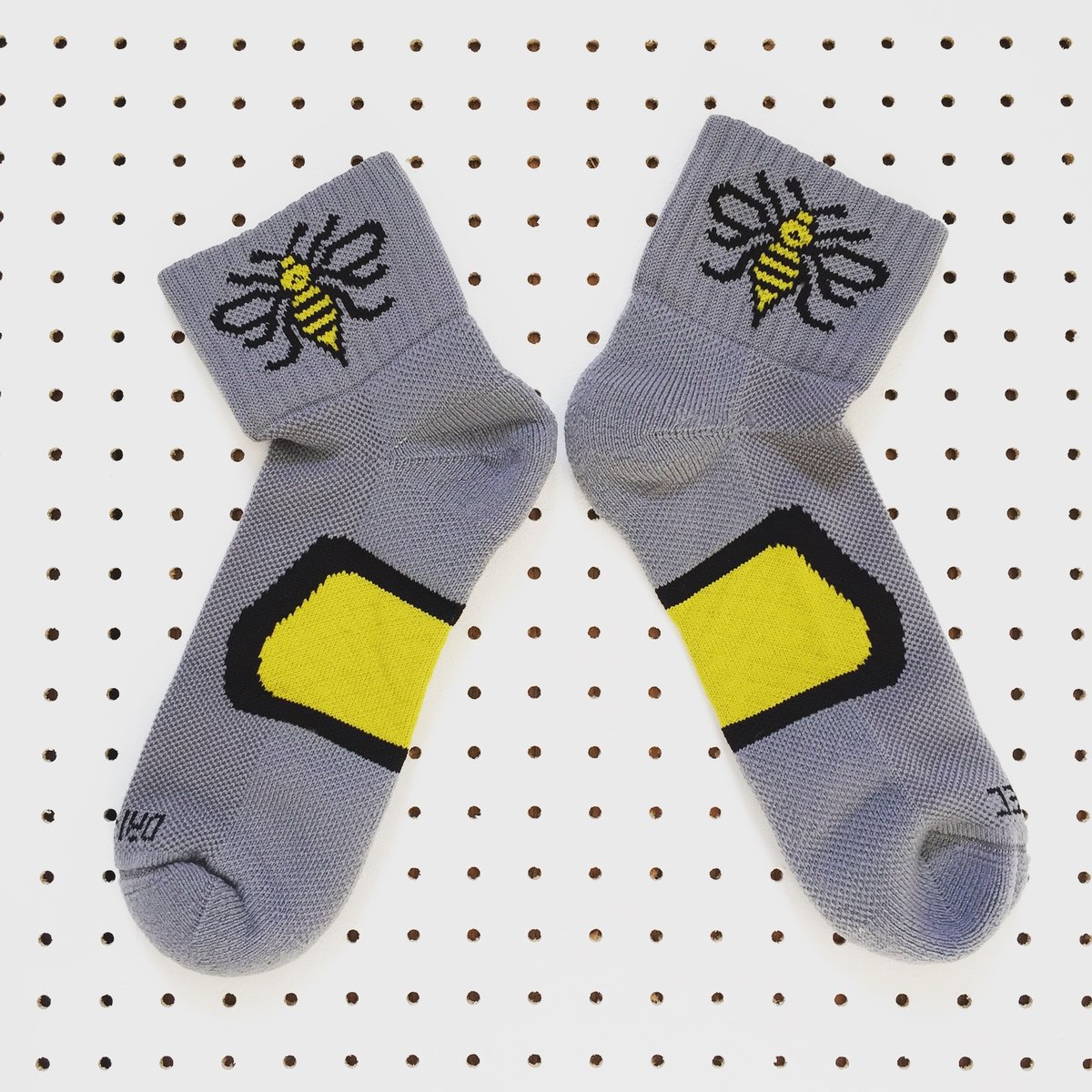 Image of Manchester Bee Dri-Tec® running socks in Grey+Yellow + Black