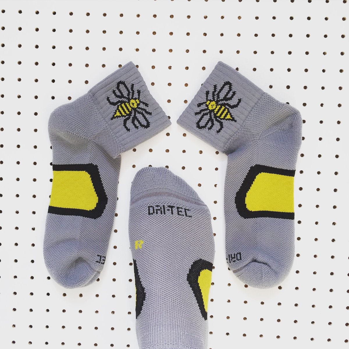 Image of Manchester Bee Dri-Tec® running socks in Grey+Yellow + Black