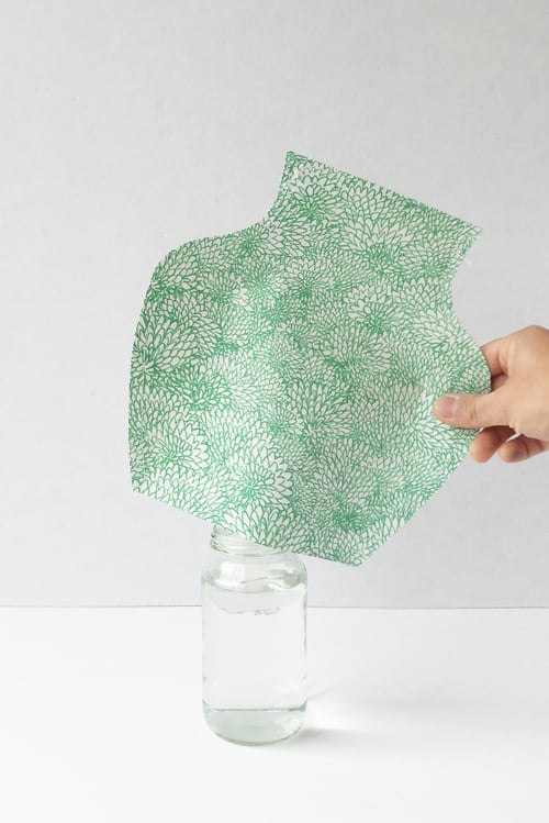 Image of Popup Vase - Chrysanthemum