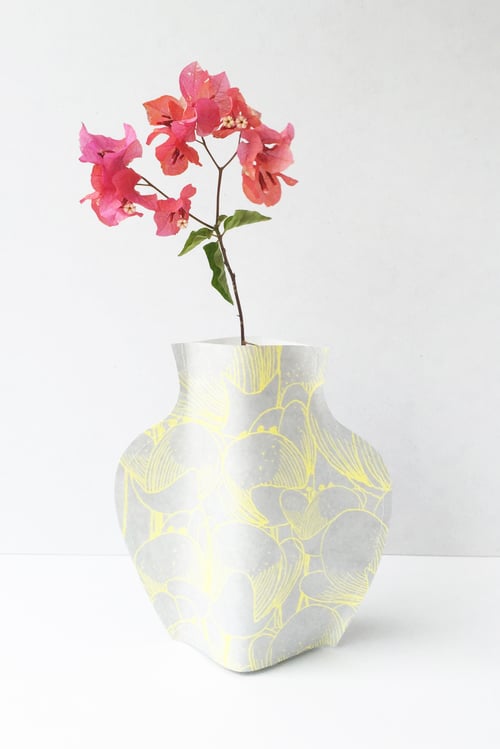 Image of Popup Vase - Tulip