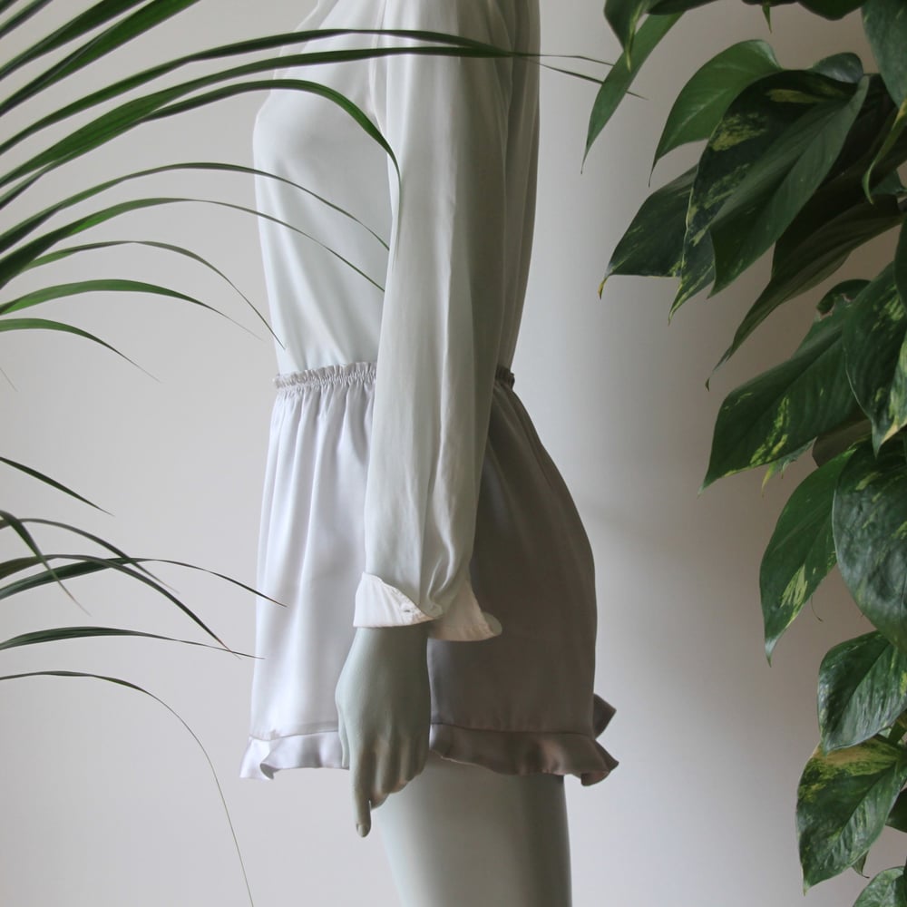 Image of Silk Papillon Caleçon in Blanc